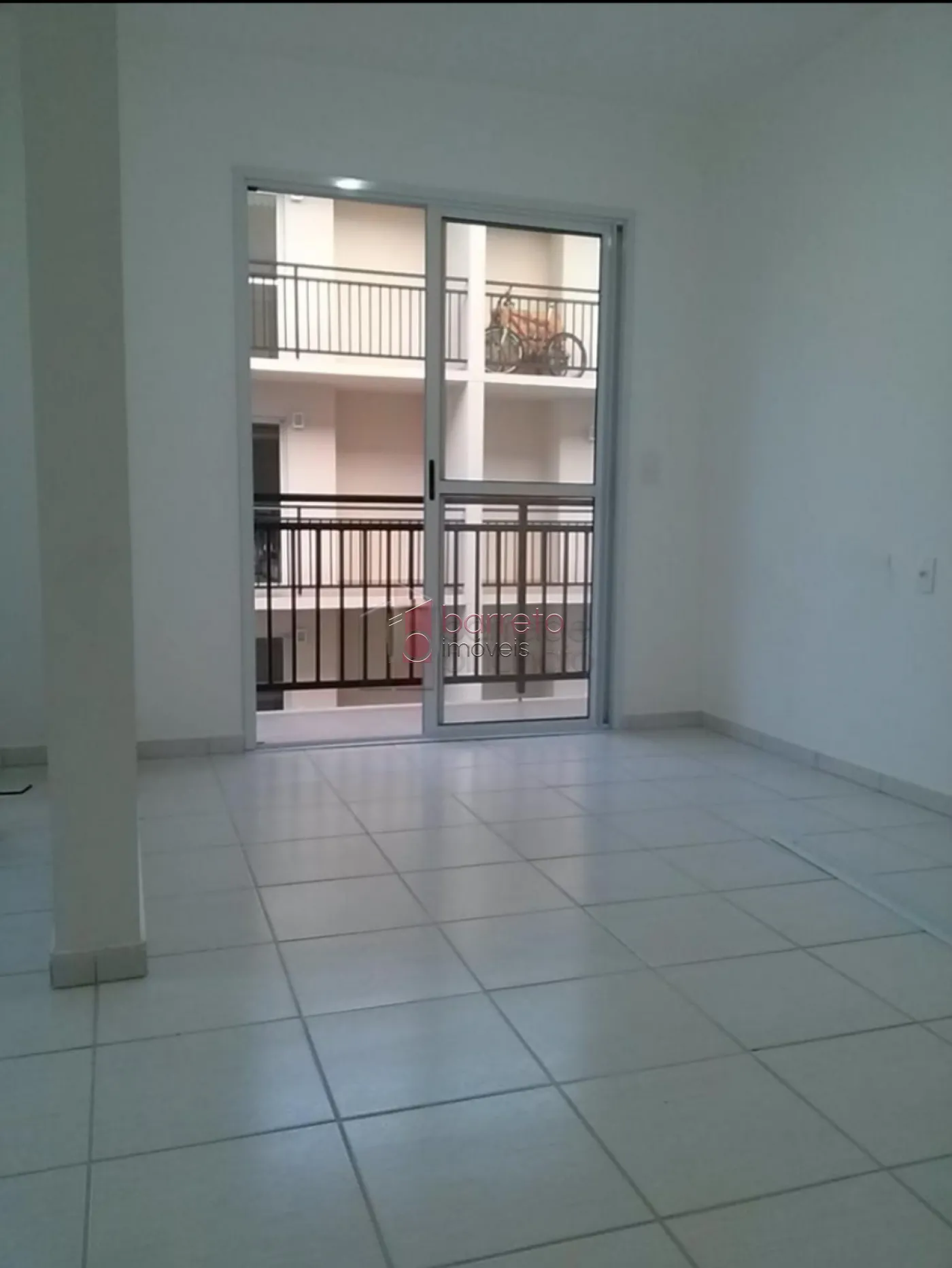 Alugar Apartamento / Padrão em Jundiaí R$ 1.900,00 - Foto 1