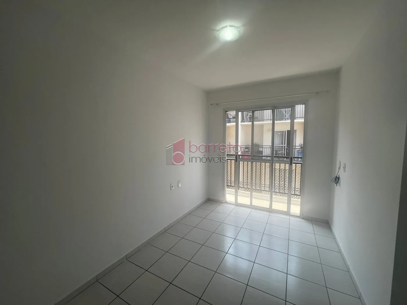 Alugar Apartamento / Padrão em Jundiaí R$ 1.300,00 - Foto 1