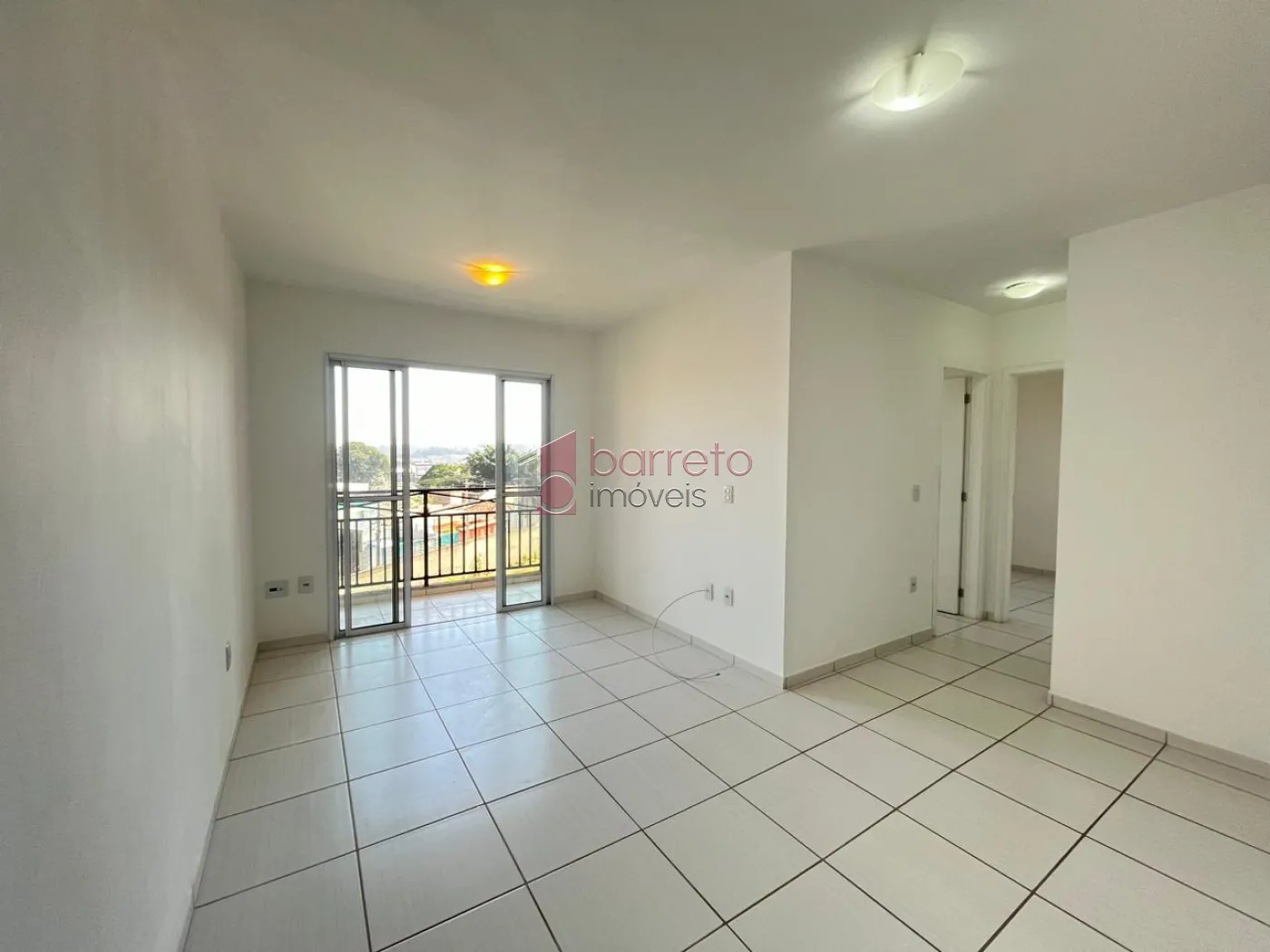 Alugar Apartamento / Padrão em Jundiaí R$ 1.800,00 - Foto 1