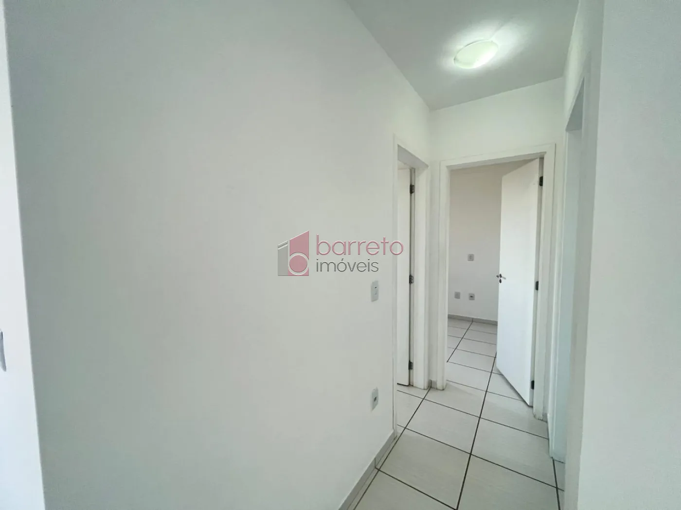 Alugar Apartamento / Padrão em Jundiaí R$ 1.800,00 - Foto 3