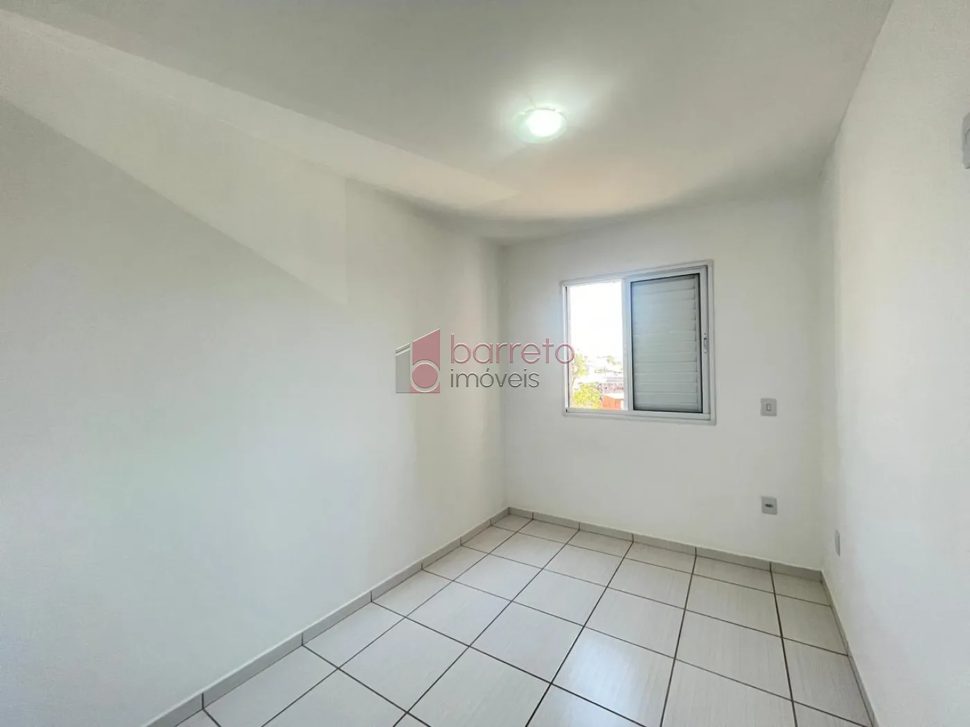 Alugar Apartamento / Padrão em Jundiaí R$ 1.800,00 - Foto 4