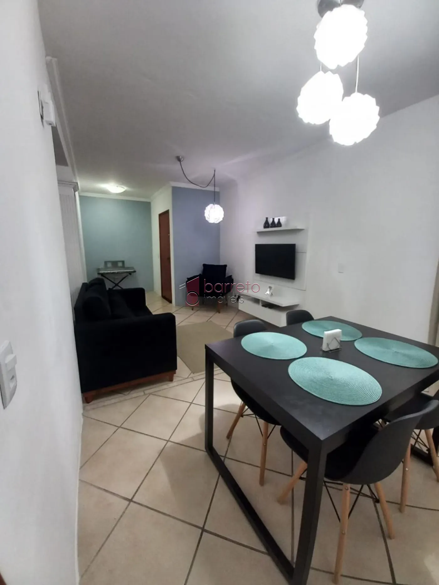 Alugar Apartamento / Padrão em Jundiaí R$ 1.300,00 - Foto 1