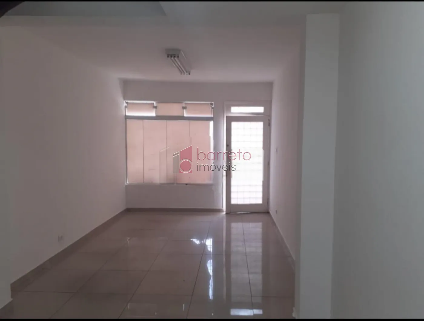 Alugar Casa / Sobrado em Jundiaí R$ 2.800,00 - Foto 2