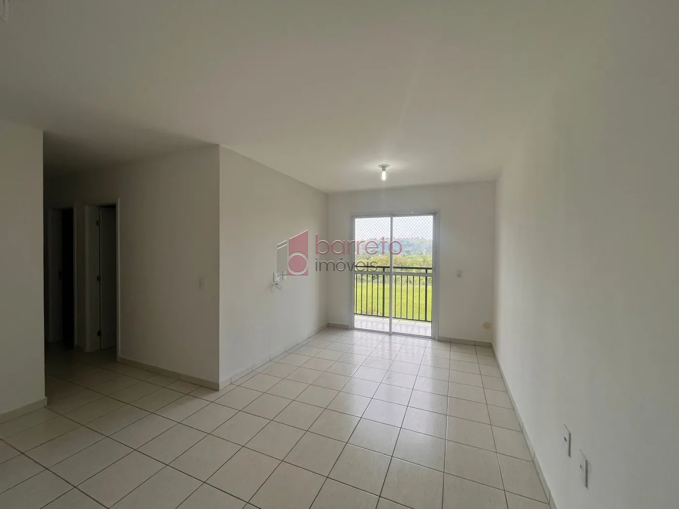 Alugar Apartamento / Padrão em Jundiaí R$ 2.200,00 - Foto 2