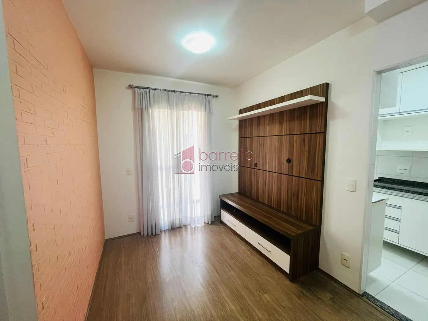 Alugar Apartamento / Padrão em Jundiaí R$ 2.400,00 - Foto 1