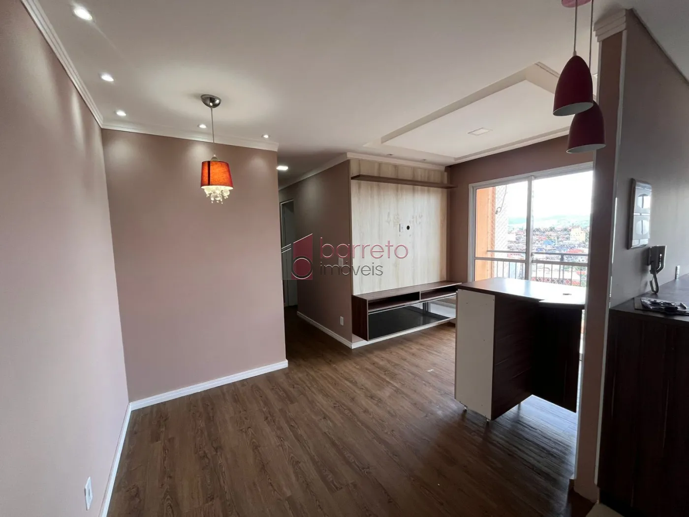 Alugar Apartamento / Padrão em Jundiaí R$ 1.800,00 - Foto 2