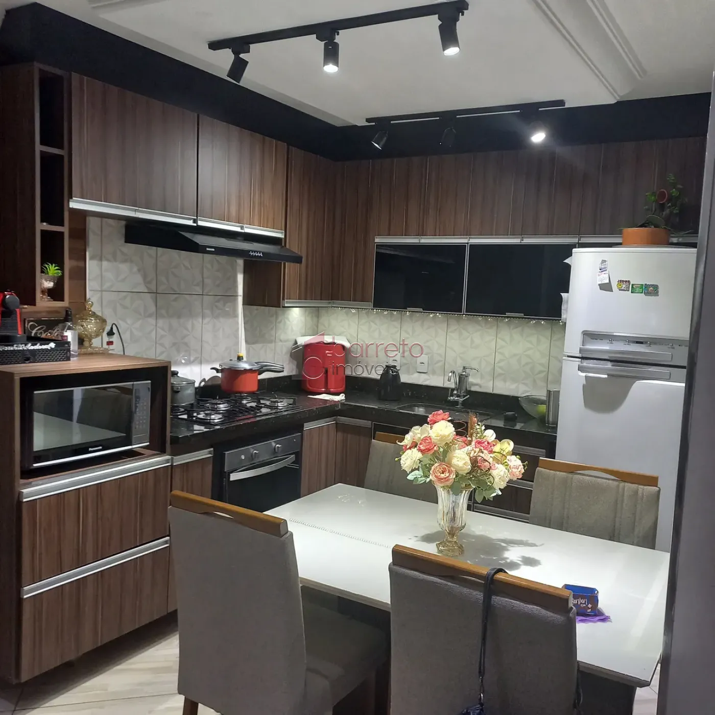 Alugar Apartamento / Padrão em Jundiaí R$ 2.500,00 - Foto 2