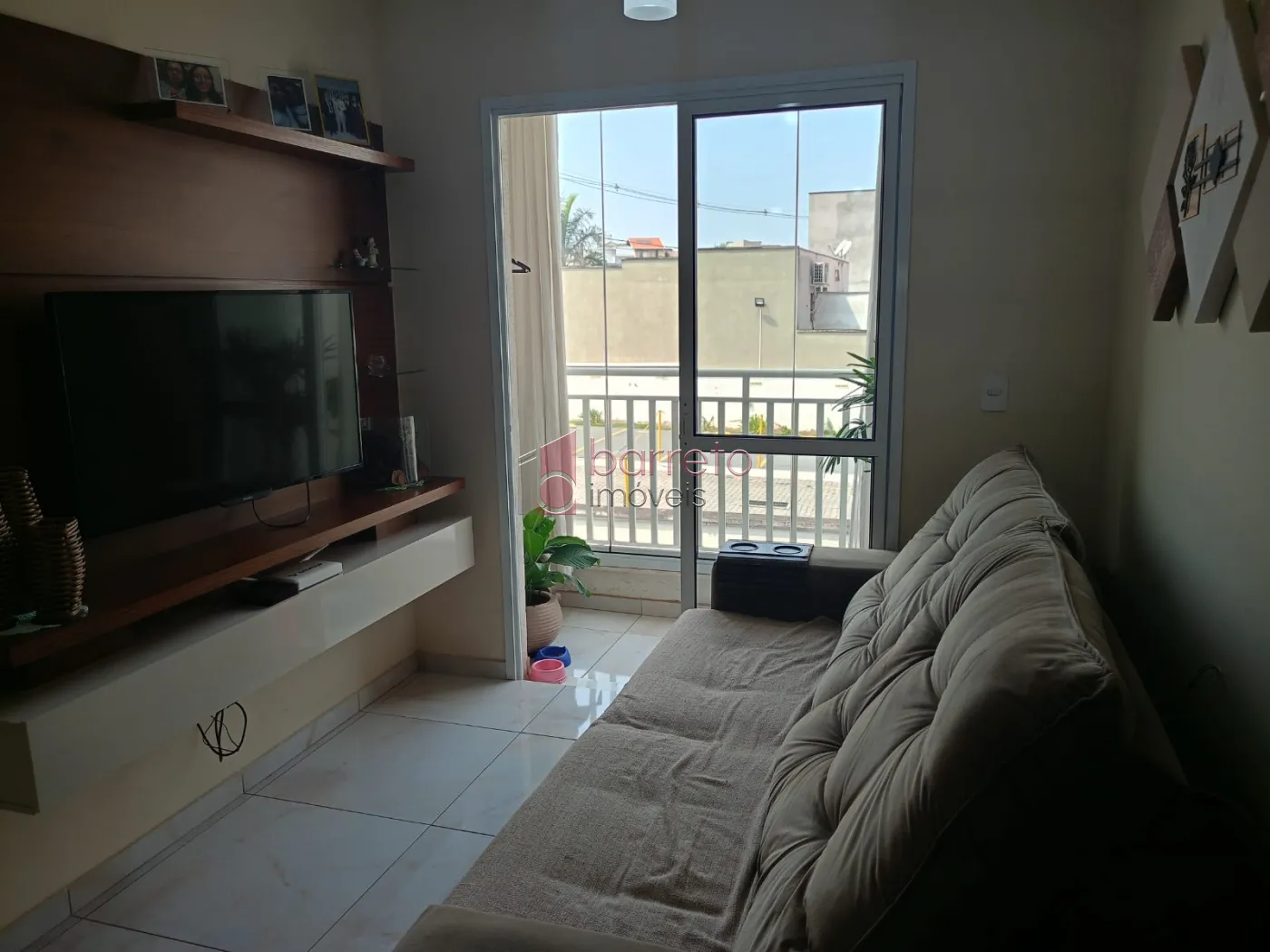 Comprar Apartamento / Padrão em Jundiaí R$ 350.000,00 - Foto 4