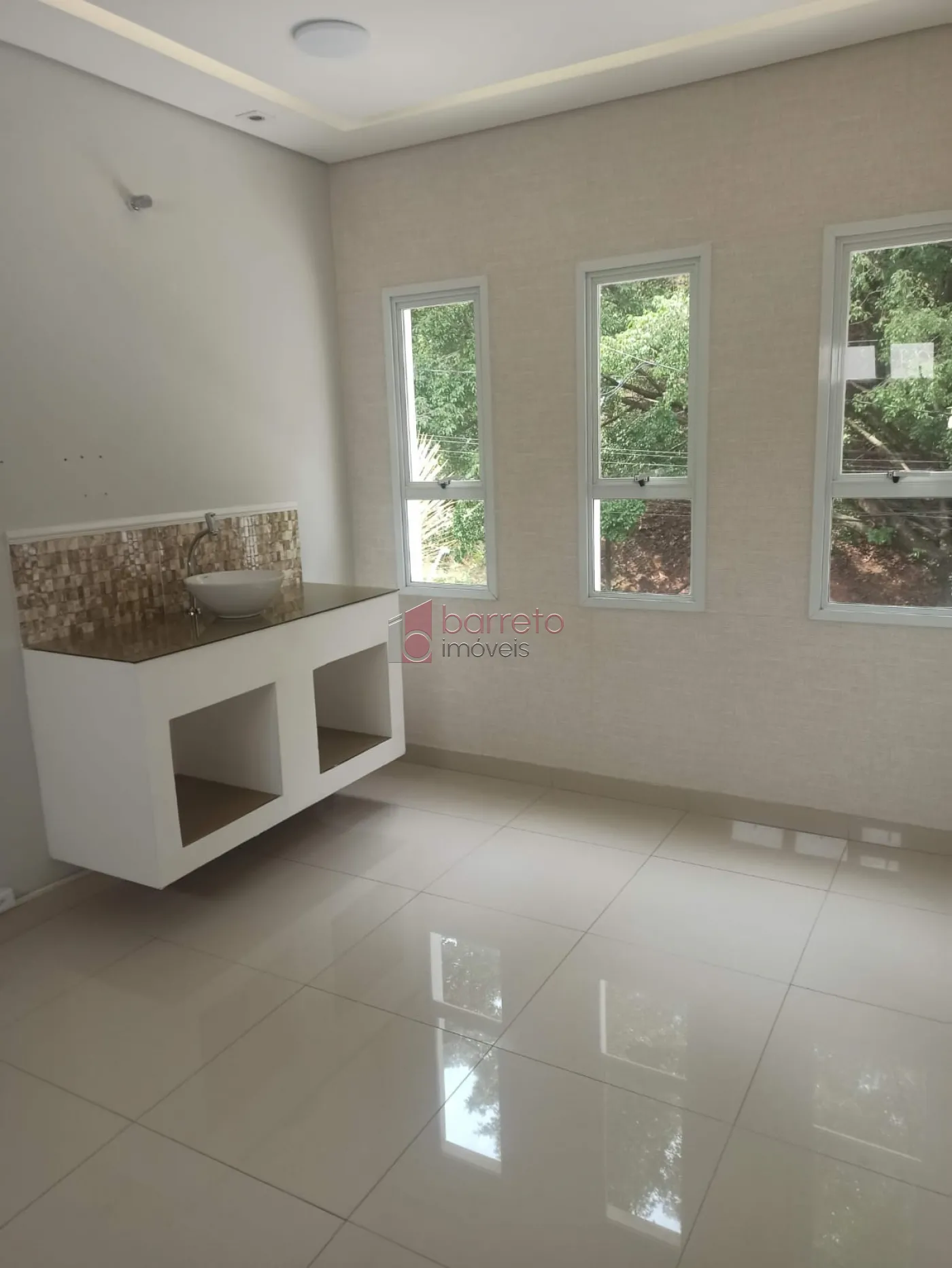 Alugar Comercial / Sala Comercial (sem cond.) em Jundiaí R$ 1.087,00 - Foto 4