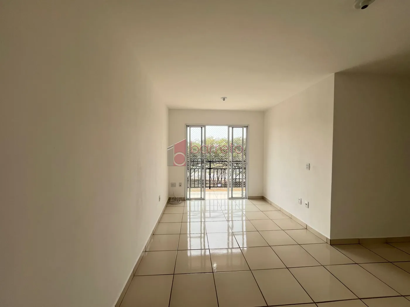 Alugar Apartamento / Padrão em Jundiaí R$ 1.800,00 - Foto 1