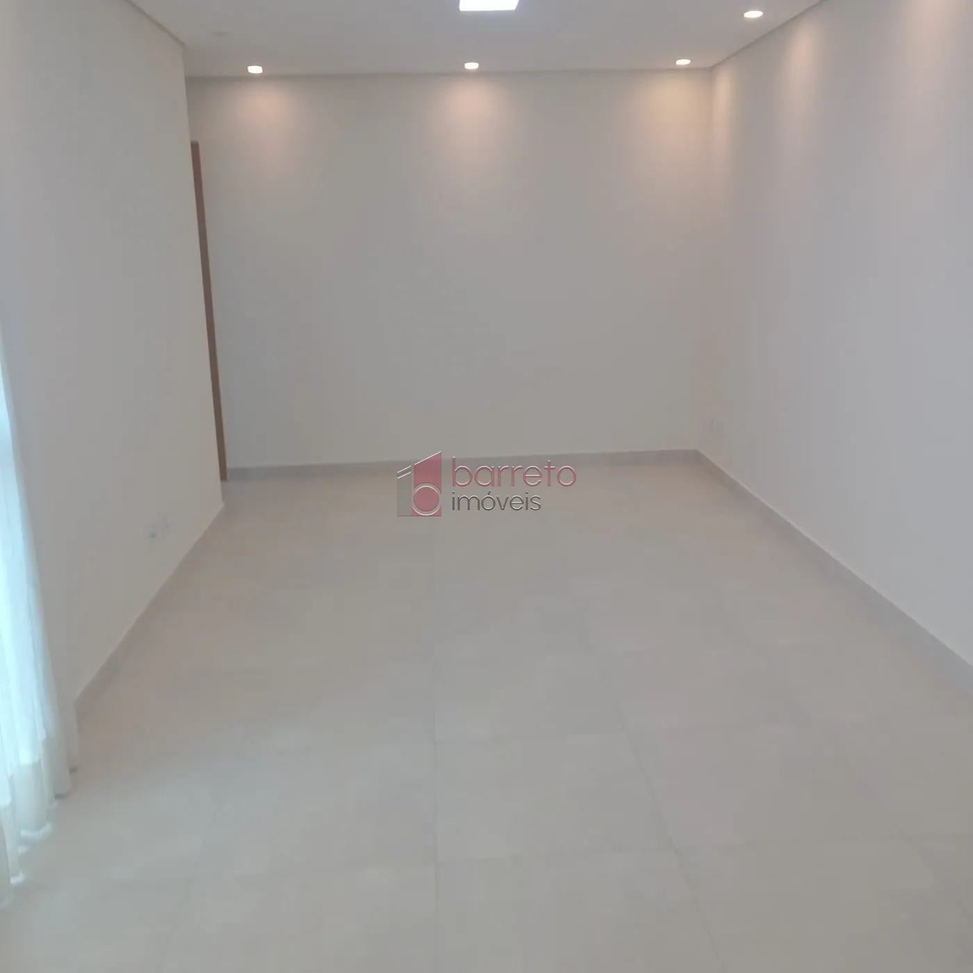 Comprar Apartamento / Padrão em Jundiaí R$ 450.000,00 - Foto 1