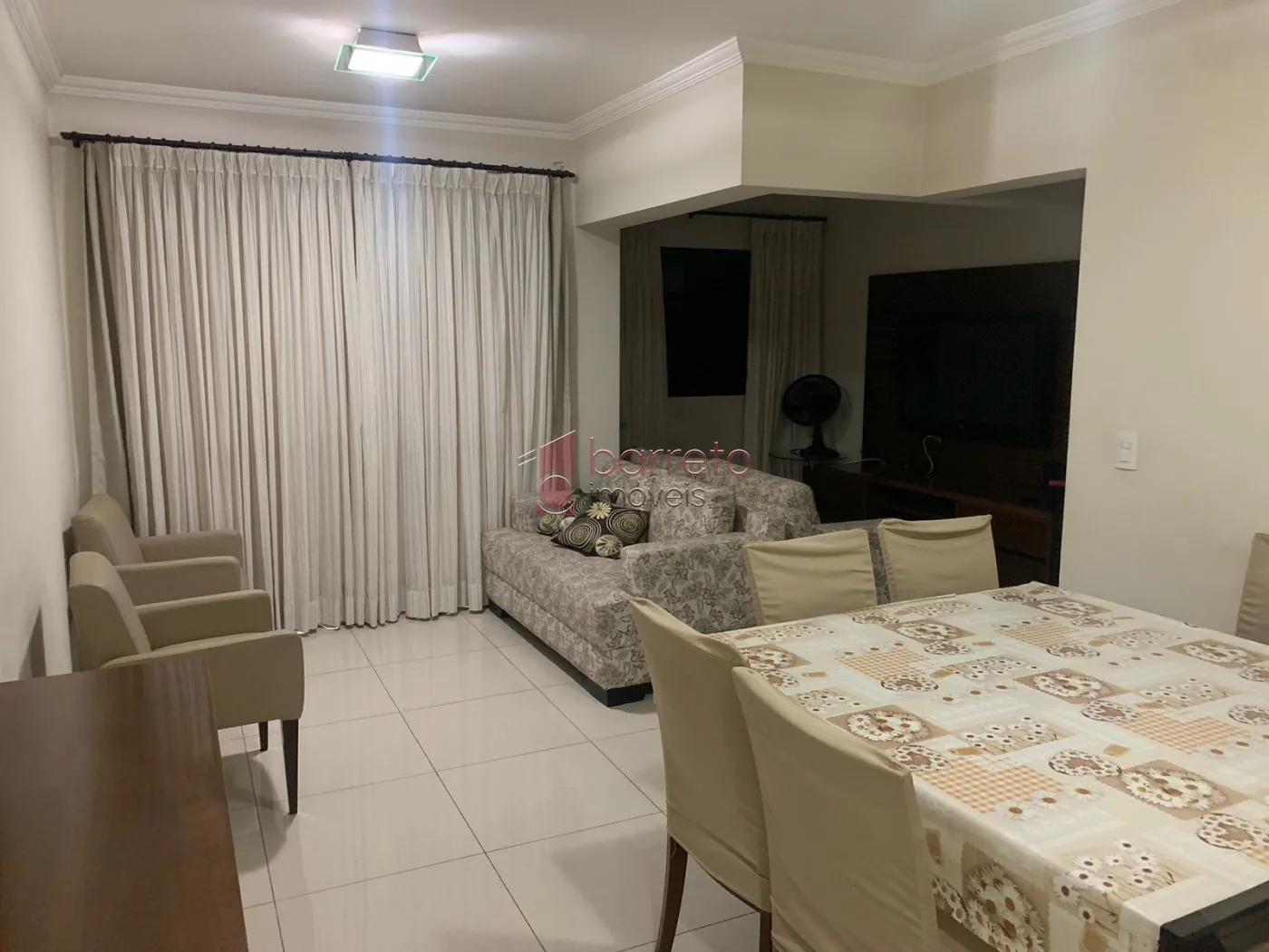 Alugar Apartamento / Padrão em Jundiaí R$ 3.500,00 - Foto 1