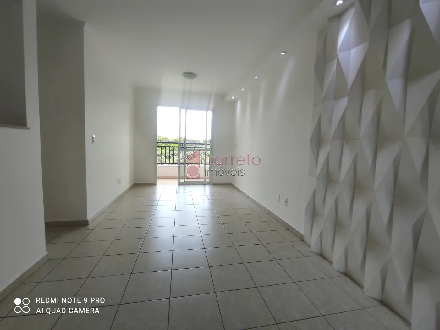 Alugar Apartamento / Padrão em Jundiaí R$ 3.500,00 - Foto 1