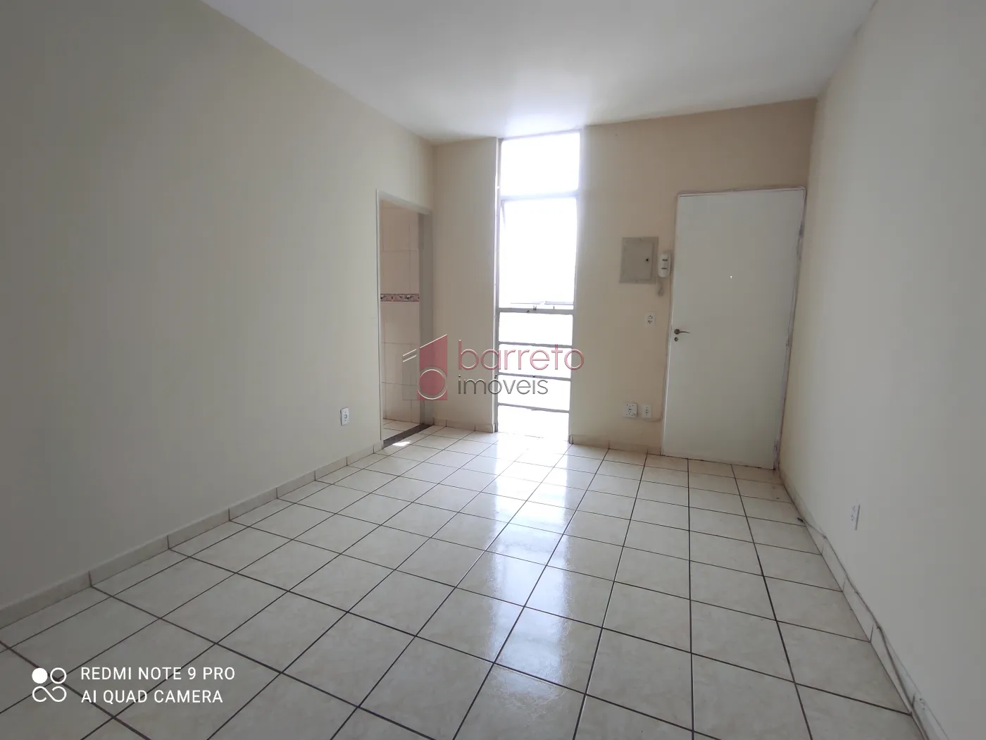 Alugar Apartamento / Padrão em Jundiaí R$ 1.500,00 - Foto 2