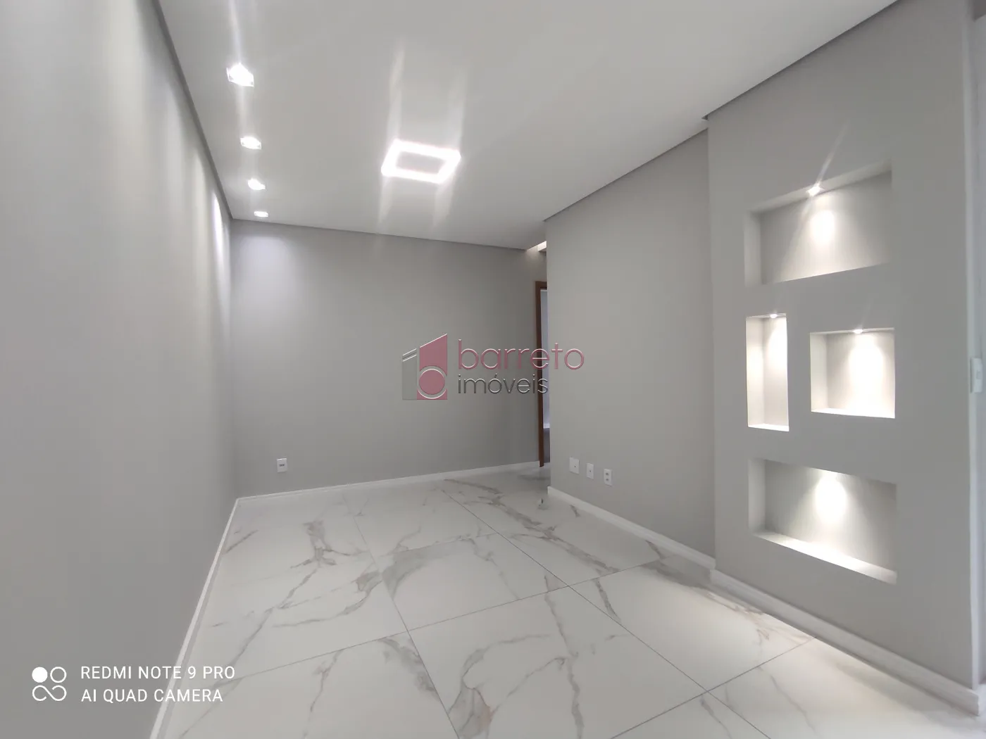 Alugar Apartamento / Padrão em Jundiaí R$ 2.600,00 - Foto 1