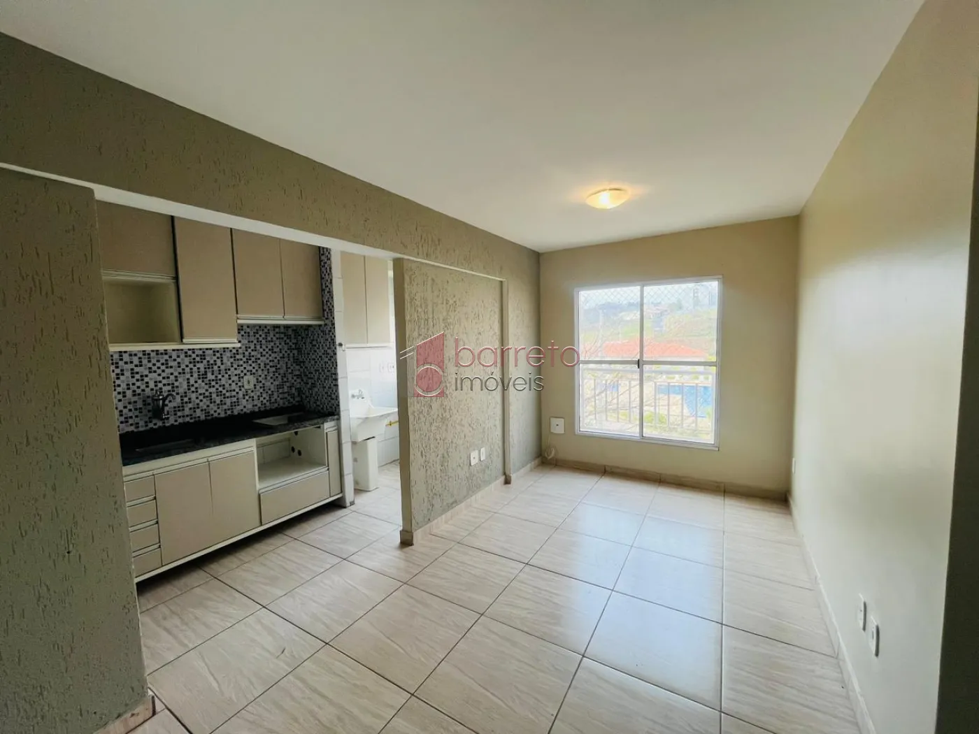 Alugar Apartamento / Padrão em Várzea Paulista R$ 1.400,00 - Foto 1