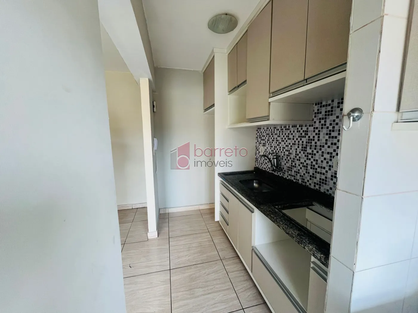 Alugar Apartamento / Padrão em Várzea Paulista R$ 1.400,00 - Foto 3