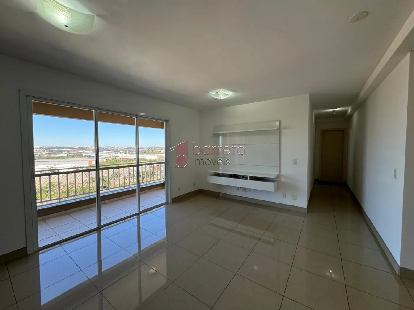 Alugar Apartamento / Padrão em Jundiaí R$ 3.850,00 - Foto 1