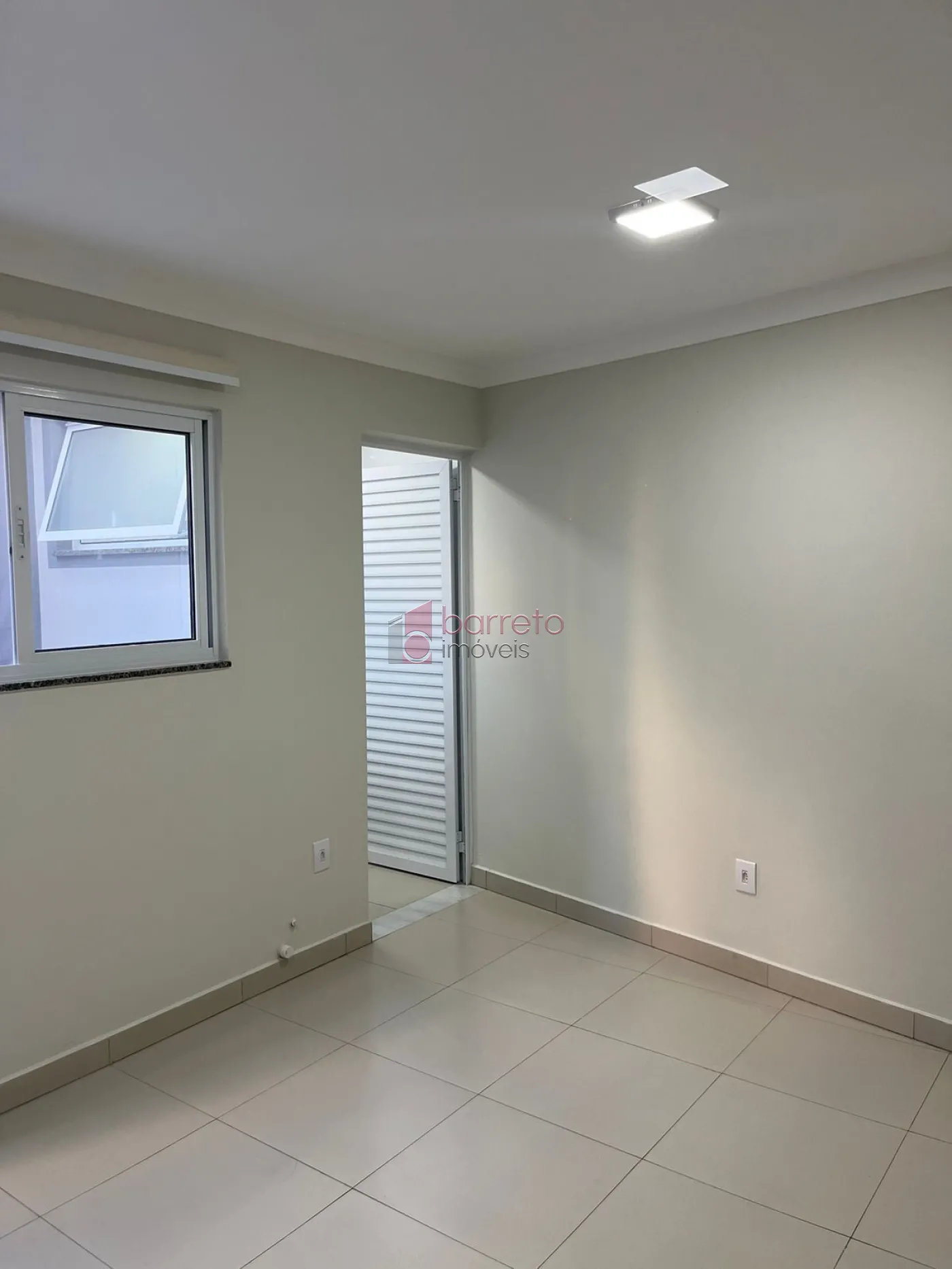 Alugar Comercial / Sala Comercial (sem cond.) em Jundiaí R$ 1.100,00 - Foto 3