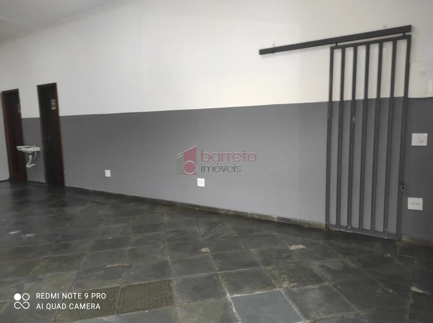 Alugar Comercial / Salão (sem cond.) em Várzea Paulista R$ 2.000,00 - Foto 2