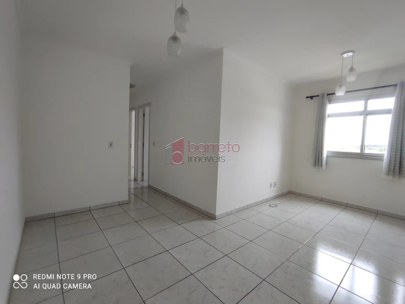 Alugar Apartamento / Padrão em Jundiaí R$ 1.900,00 - Foto 2