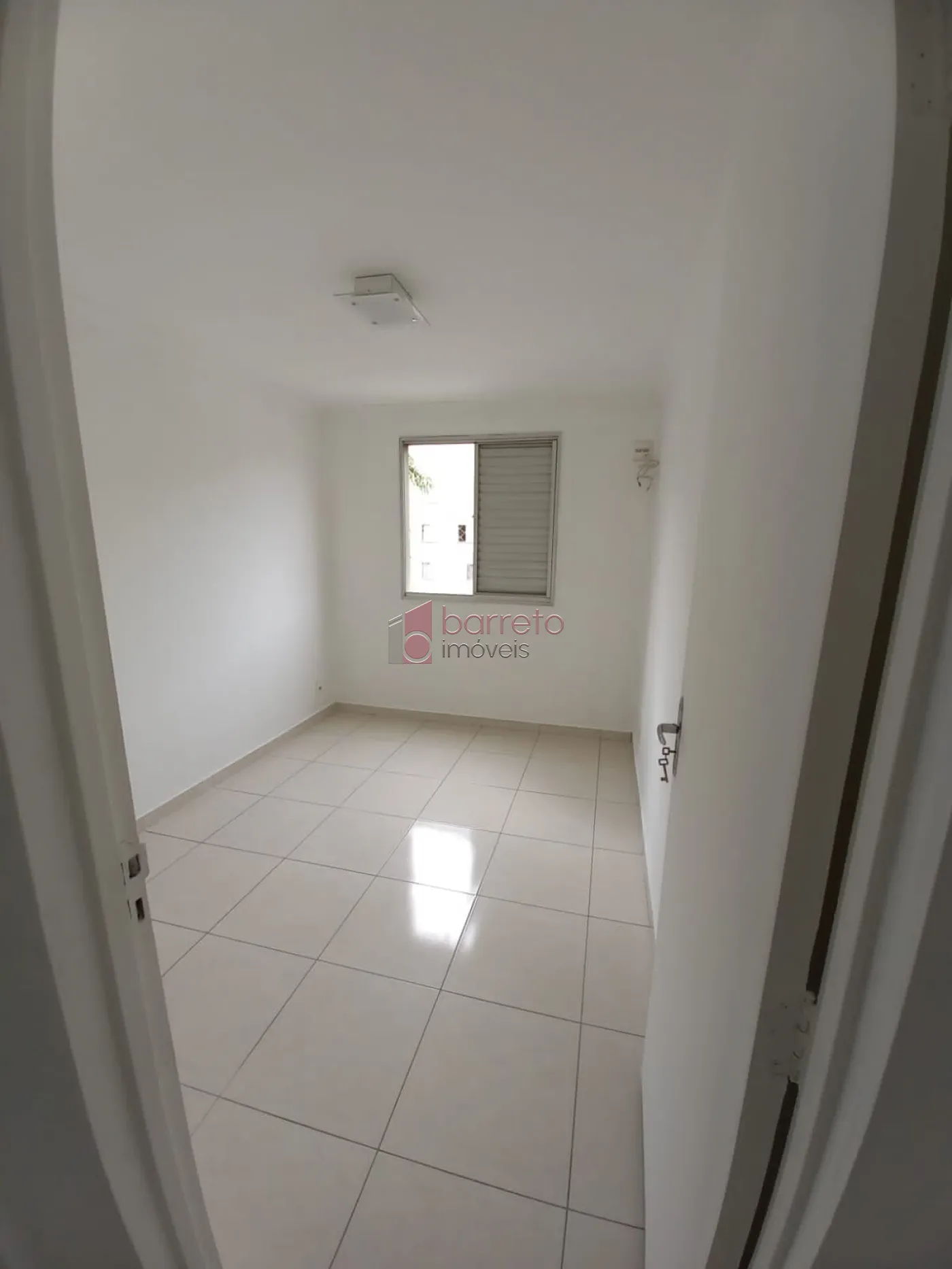 Alugar Apartamento / Padrão em Jundiaí R$ 1.350,00 - Foto 8