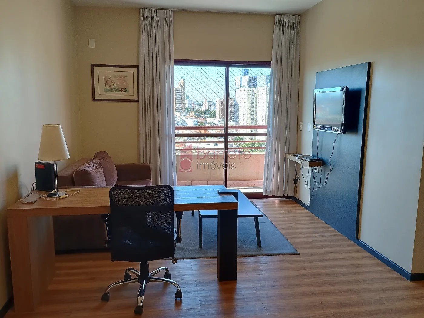 Alugar Apartamento / Flat em Jundiaí R$ 2.200,00 - Foto 1