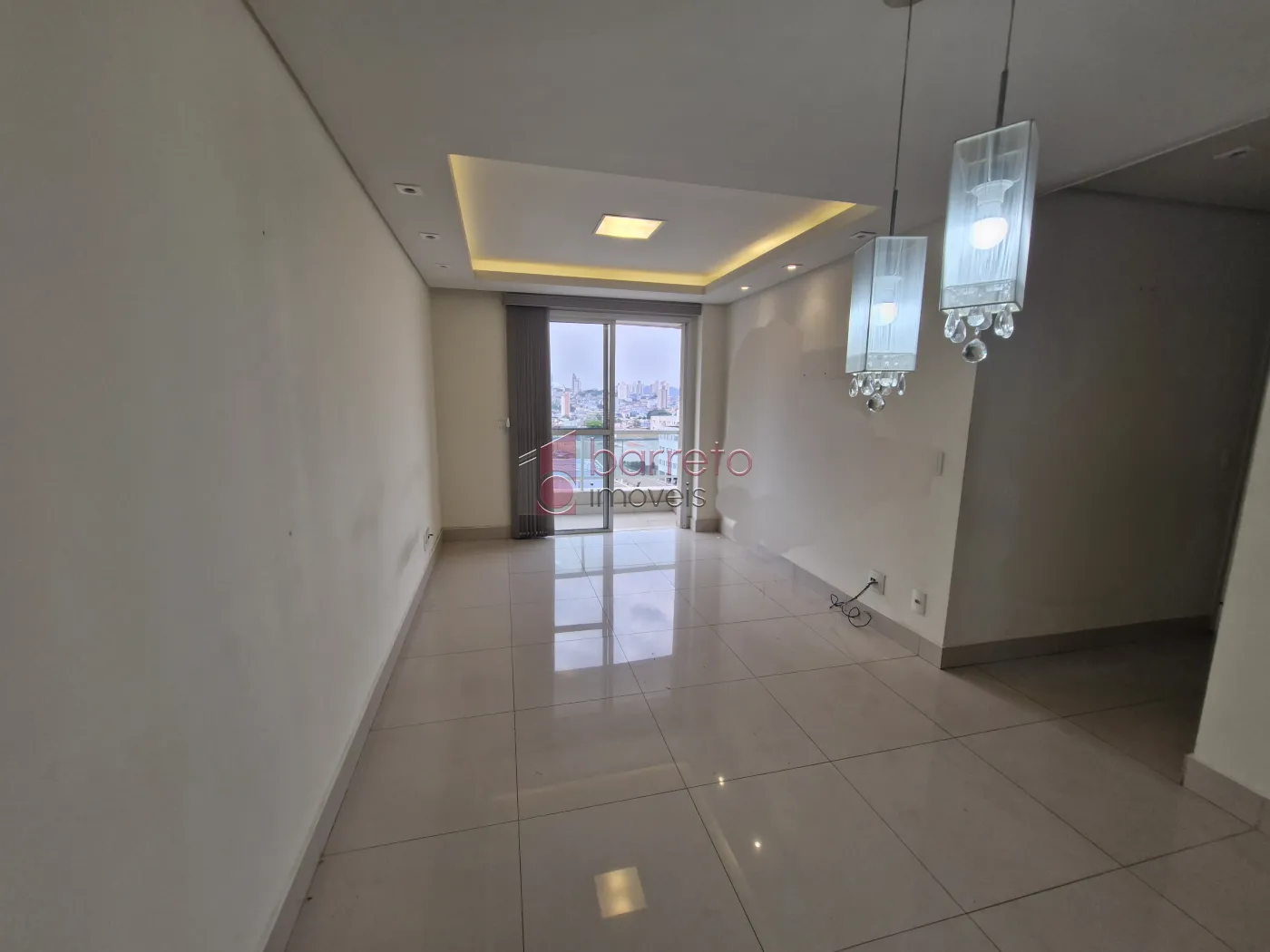 Alugar Apartamento / Padrão em Jundiaí R$ 2.700,00 - Foto 1