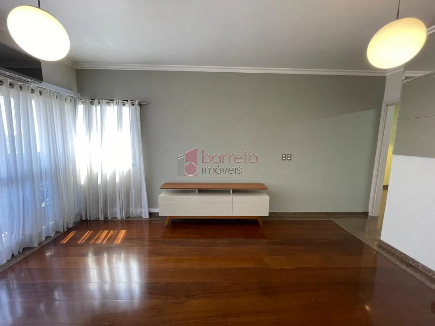 Alugar Apartamento / Padrão em Jundiaí R$ 3.800,00 - Foto 2