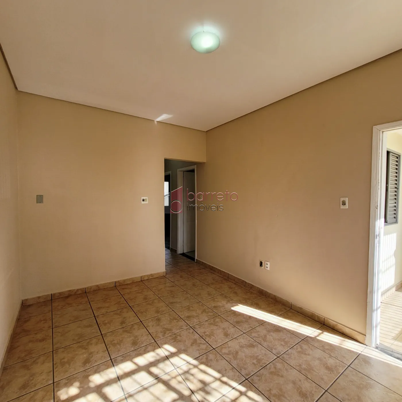 Comprar Casa / Padrão em Jundiaí R$ 550.000,00 - Foto 2