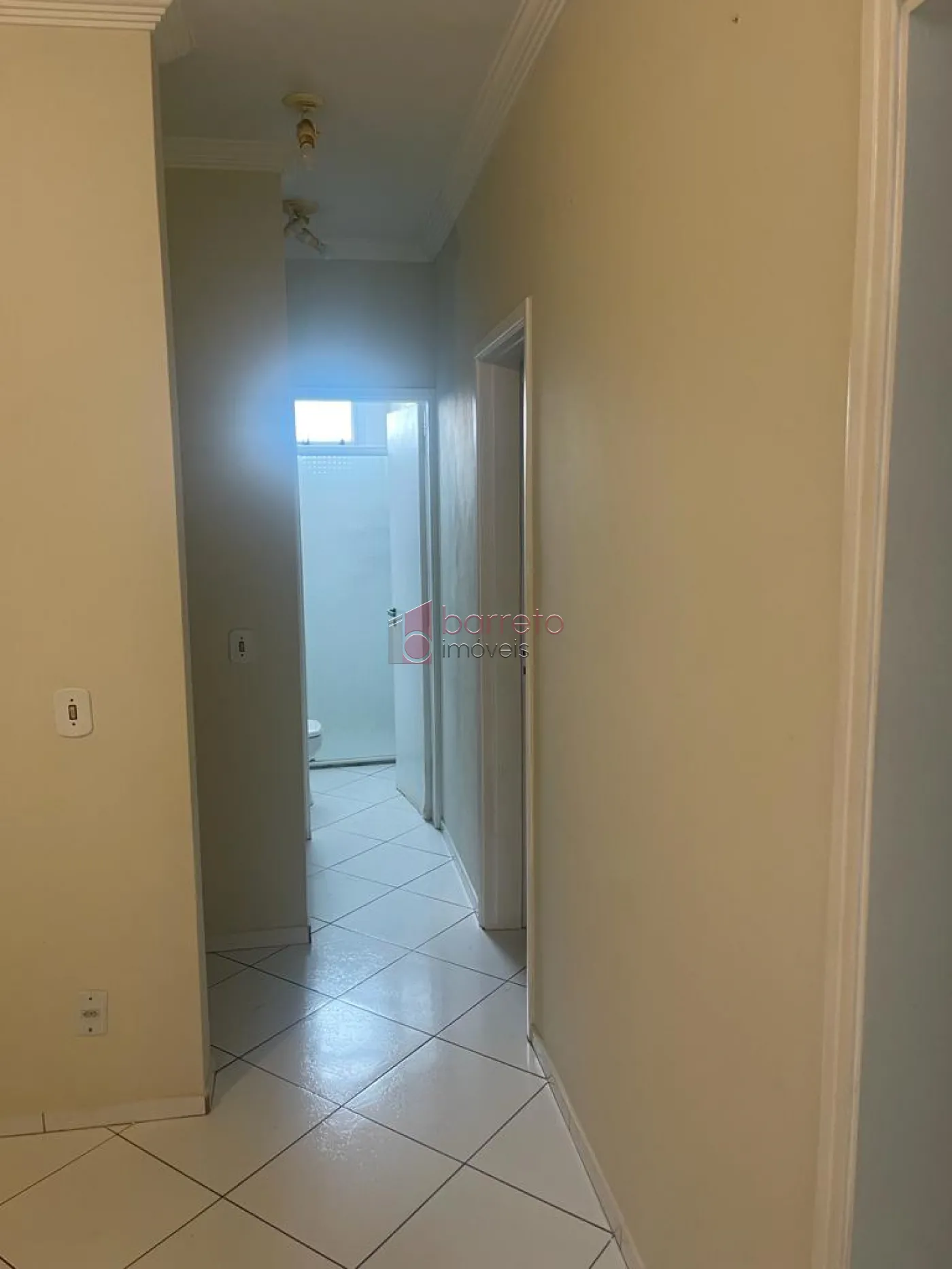 Comprar Apartamento / Padrão em Jundiaí R$ 350.000,00 - Foto 3