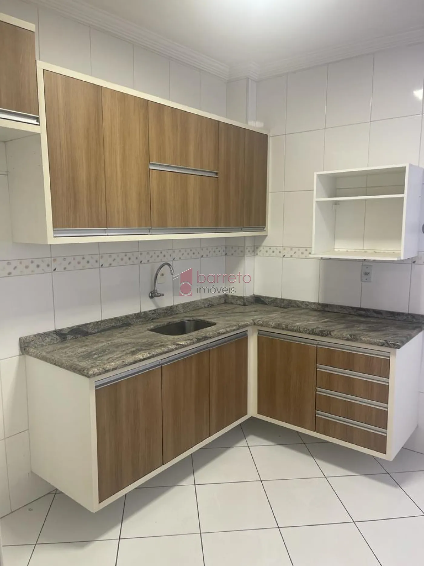 Comprar Apartamento / Padrão em Jundiaí R$ 350.000,00 - Foto 4