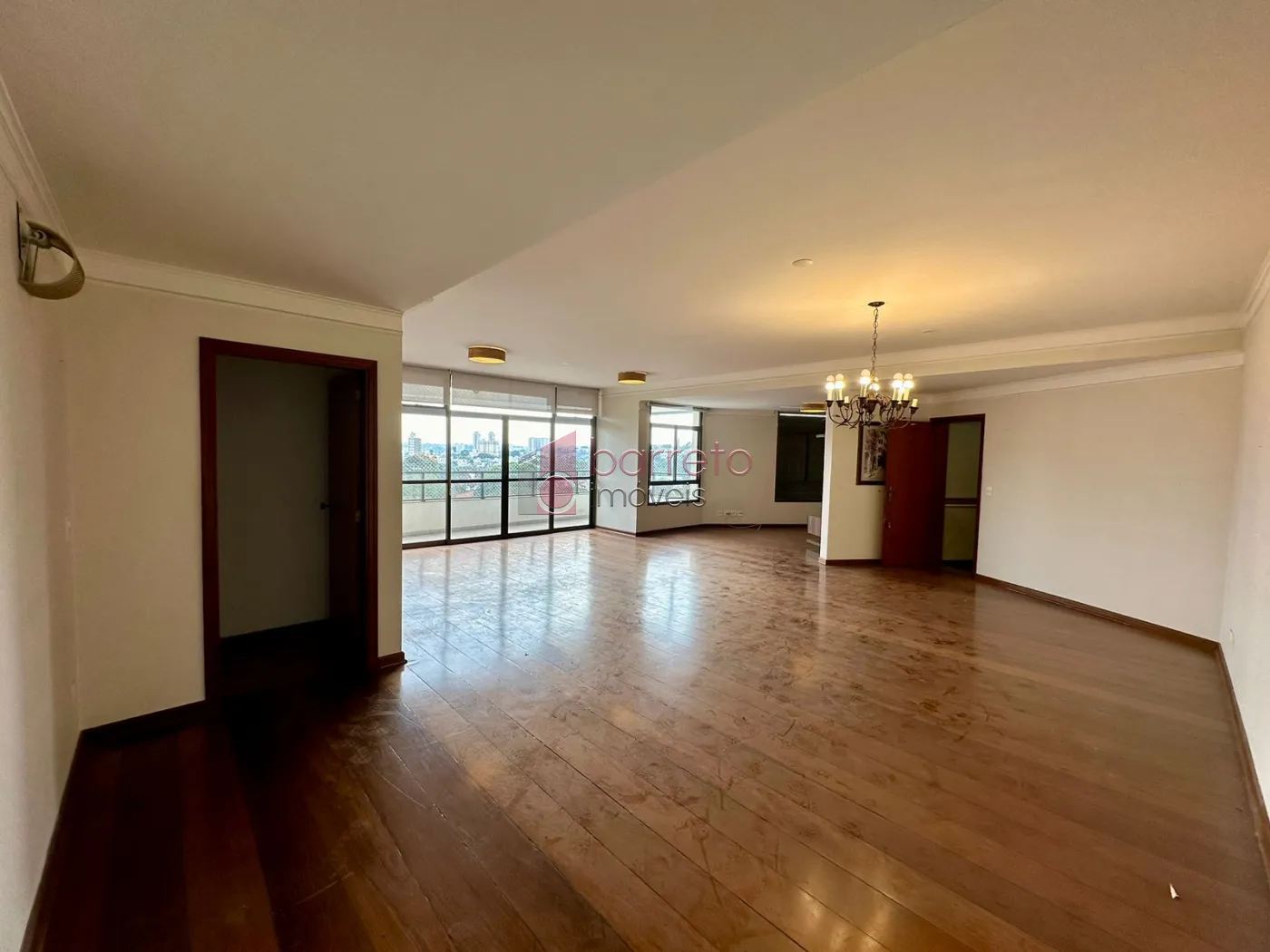 Comprar Apartamento / Alto Padrão em Jundiaí R$ 1.915.000,00 - Foto 2
