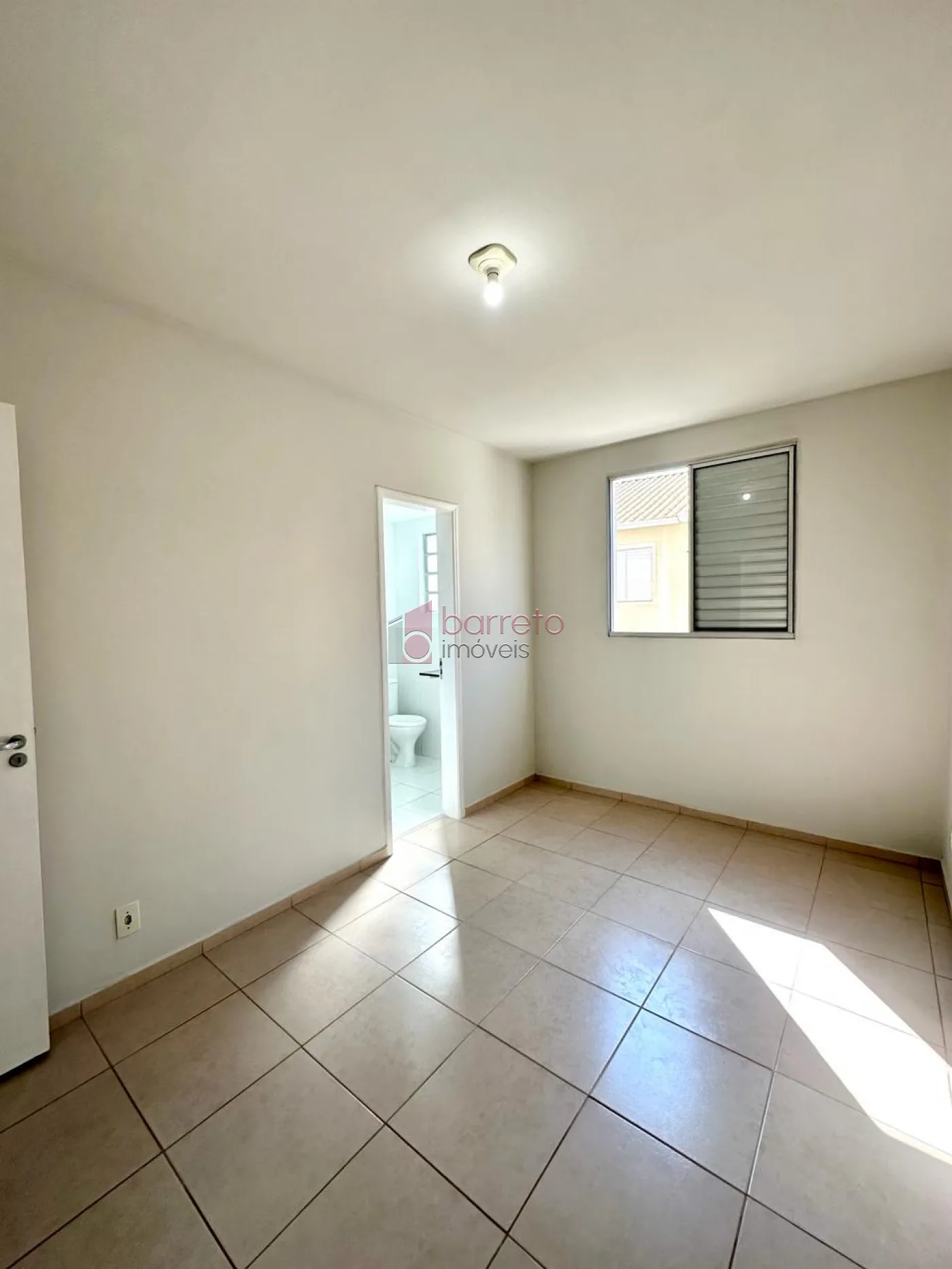 Comprar Apartamento / Padrão em Jundiaí R$ 290.000,00 - Foto 6