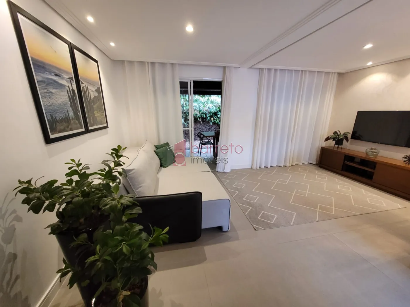 Alugar Casa / Condomínio em Jundiaí R$ 5.500,00 - Foto 1
