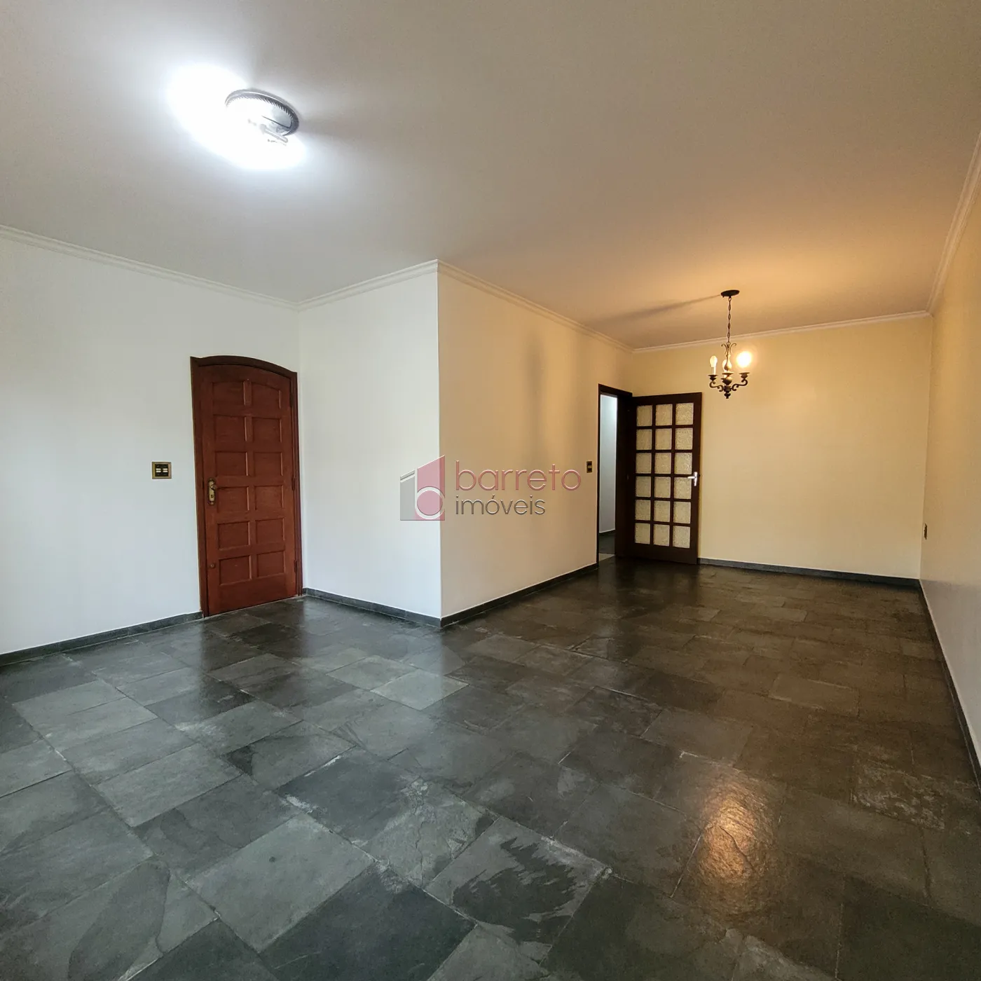 Comprar Casa / Térrea em Jundiaí R$ 850.000,00 - Foto 4