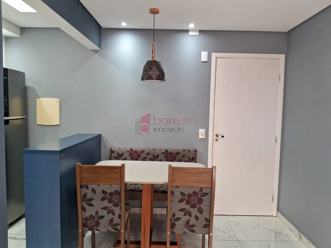 Comprar Apartamento / Padrão em Várzea Paulista R$ 375.000,00 - Foto 2