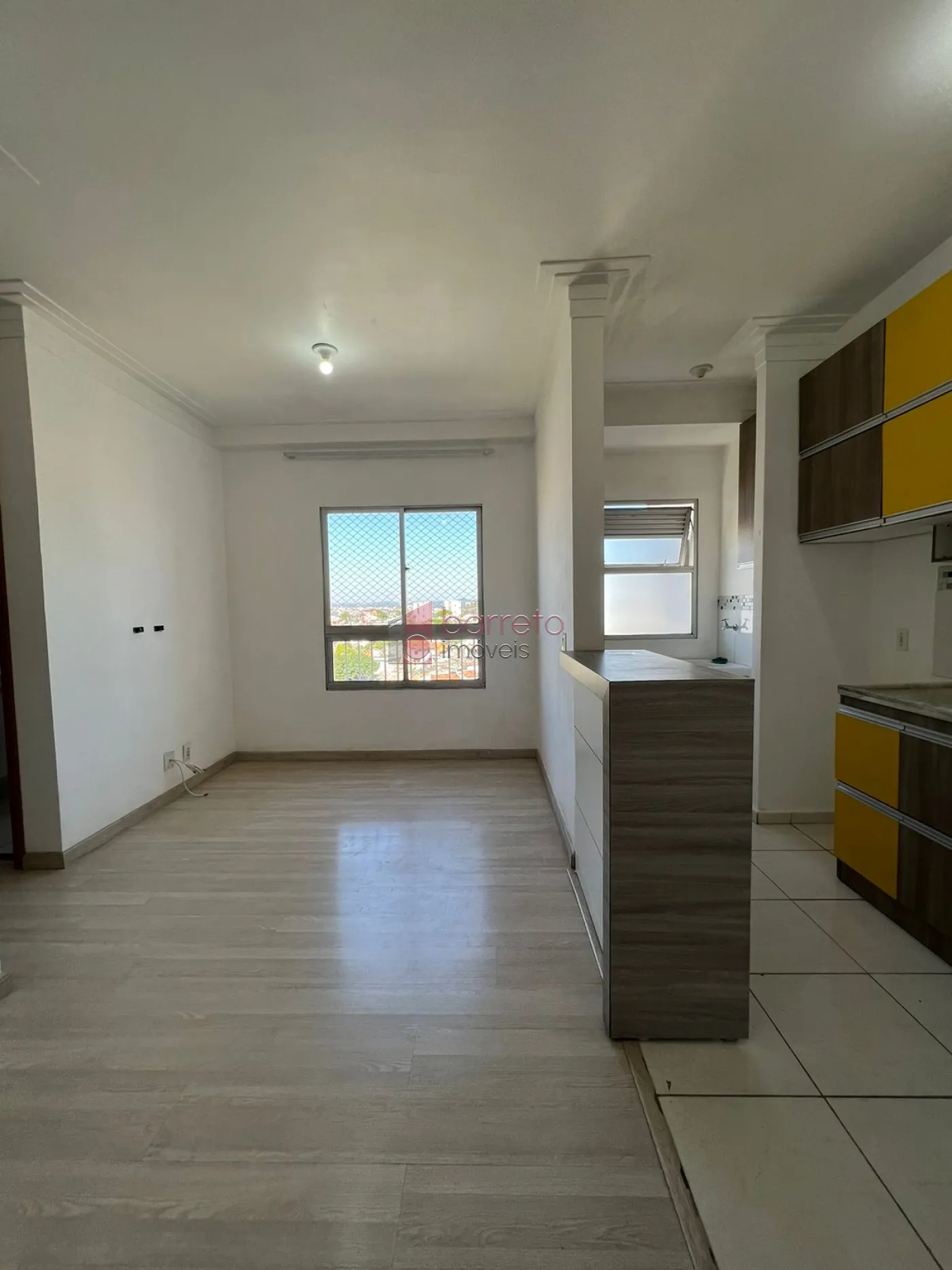 Alugar Apartamento / Padrão em Jundiaí R$ 1.600,00 - Foto 2