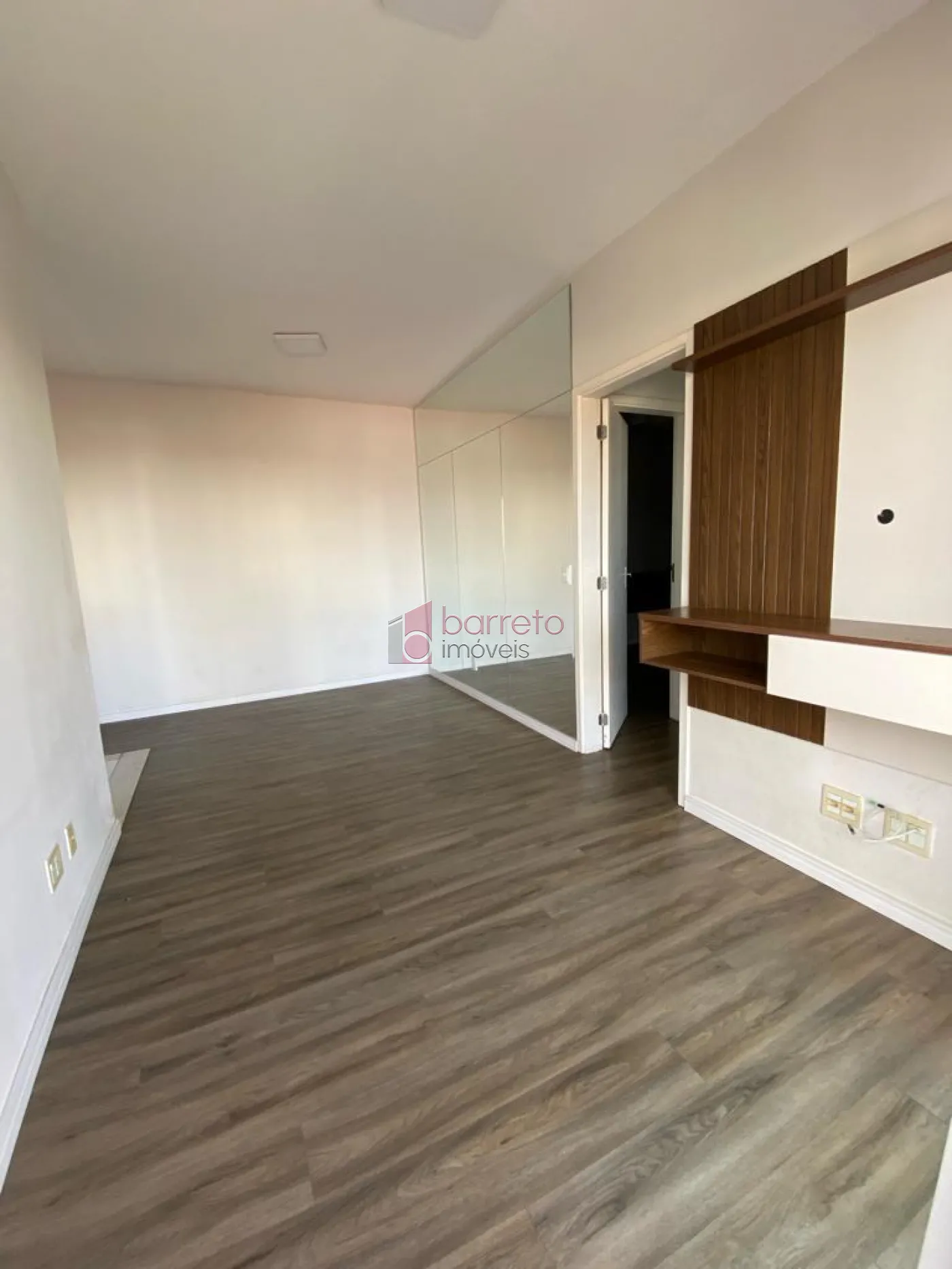 Comprar Apartamento / Padrão em Jundiaí R$ 420.000,00 - Foto 1