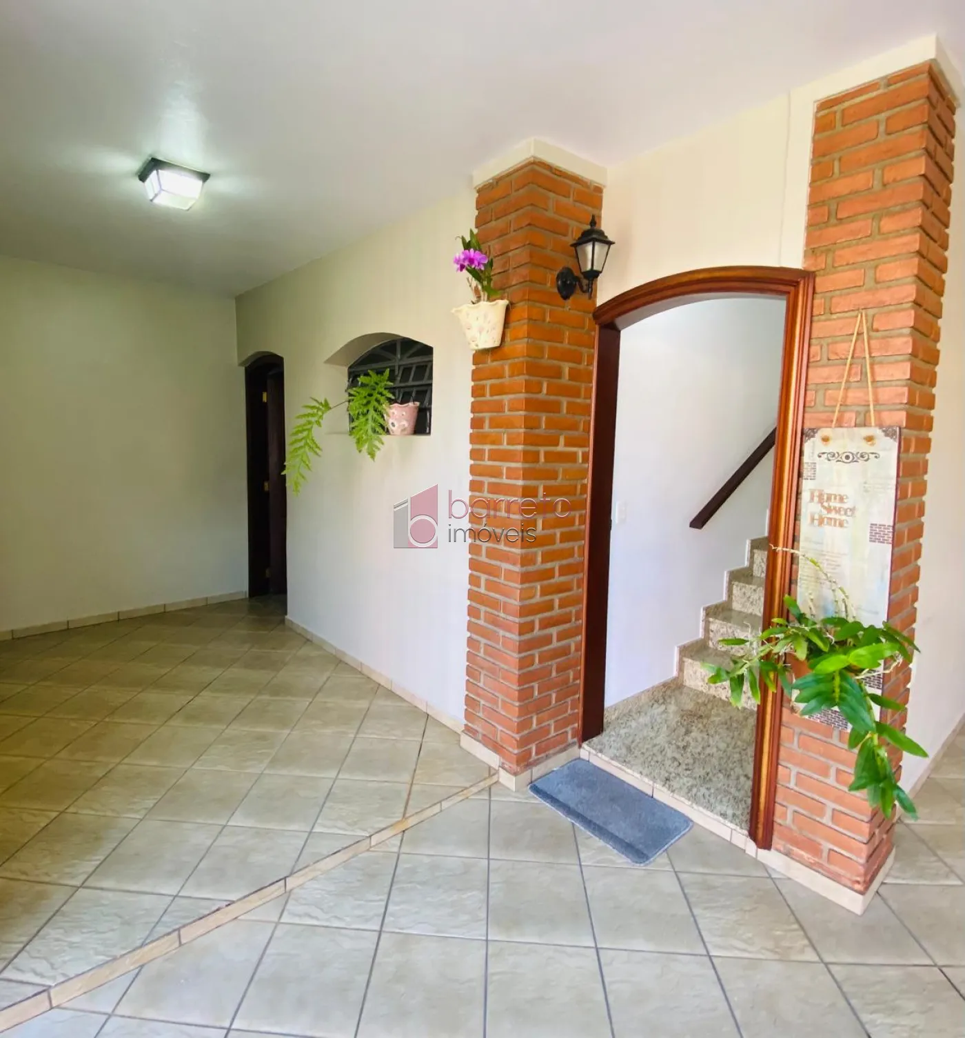 Comprar Casa / Padrão em Jundiaí R$ 1.100.000,00 - Foto 3