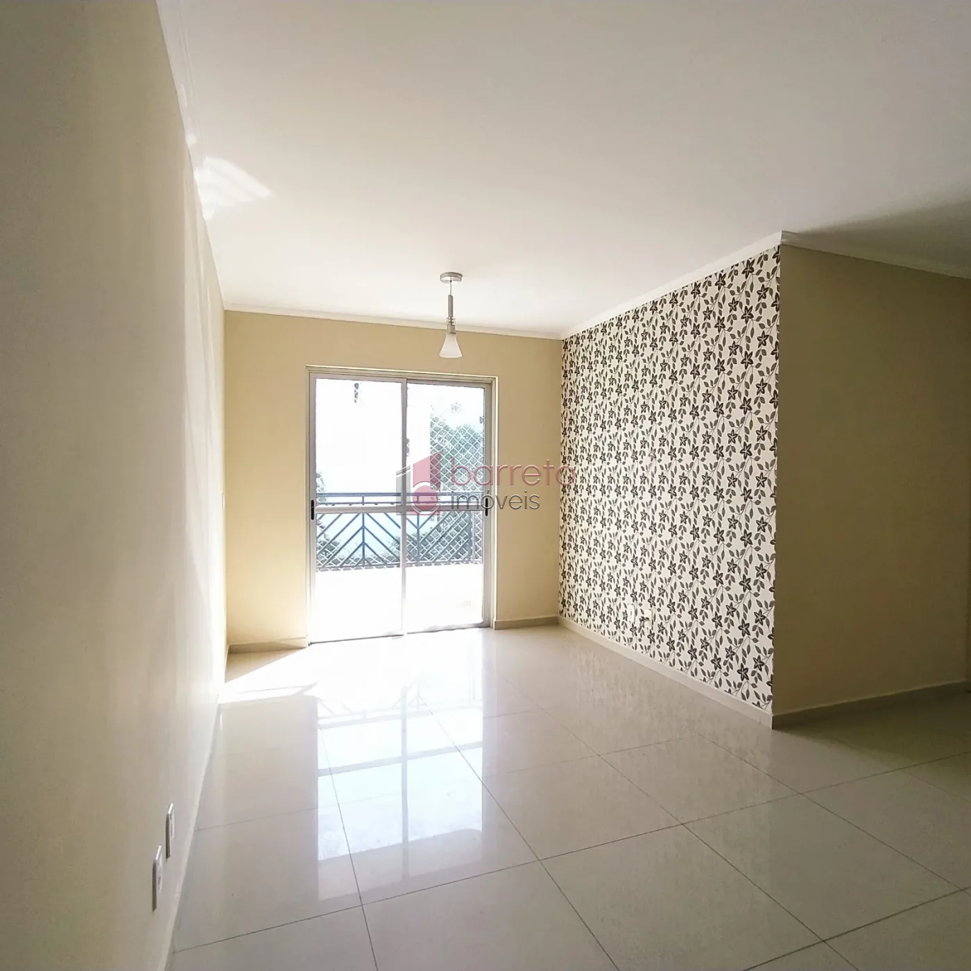 Comprar Apartamento / Padrão em Jundiaí R$ 385.000,00 - Foto 3