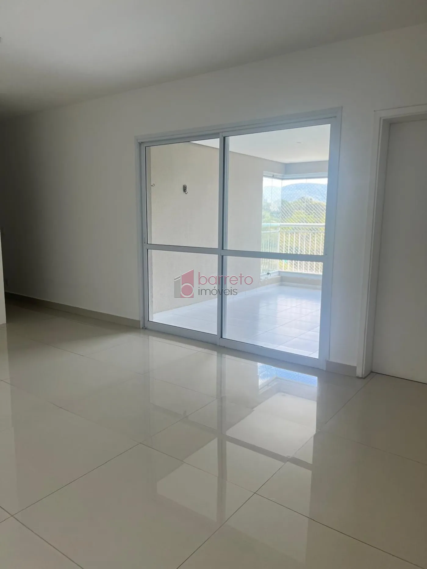 Comprar Apartamento / Padrão em Jundiaí R$ 710.000,00 - Foto 2