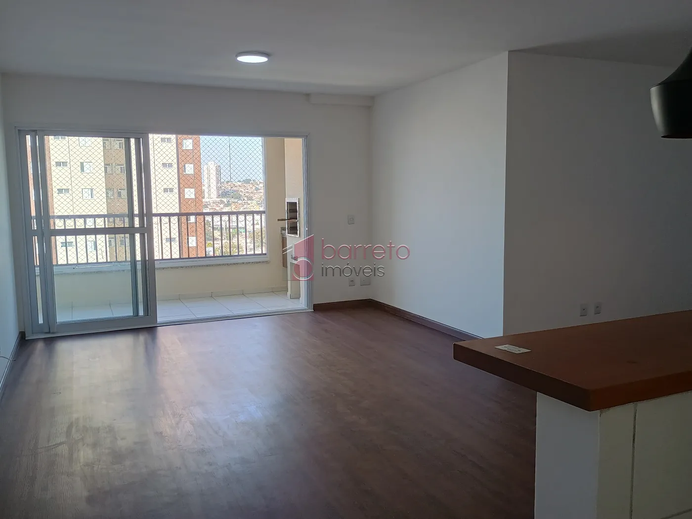 Alugar Apartamento / Padrão em Jundiaí R$ 4.000,00 - Foto 2