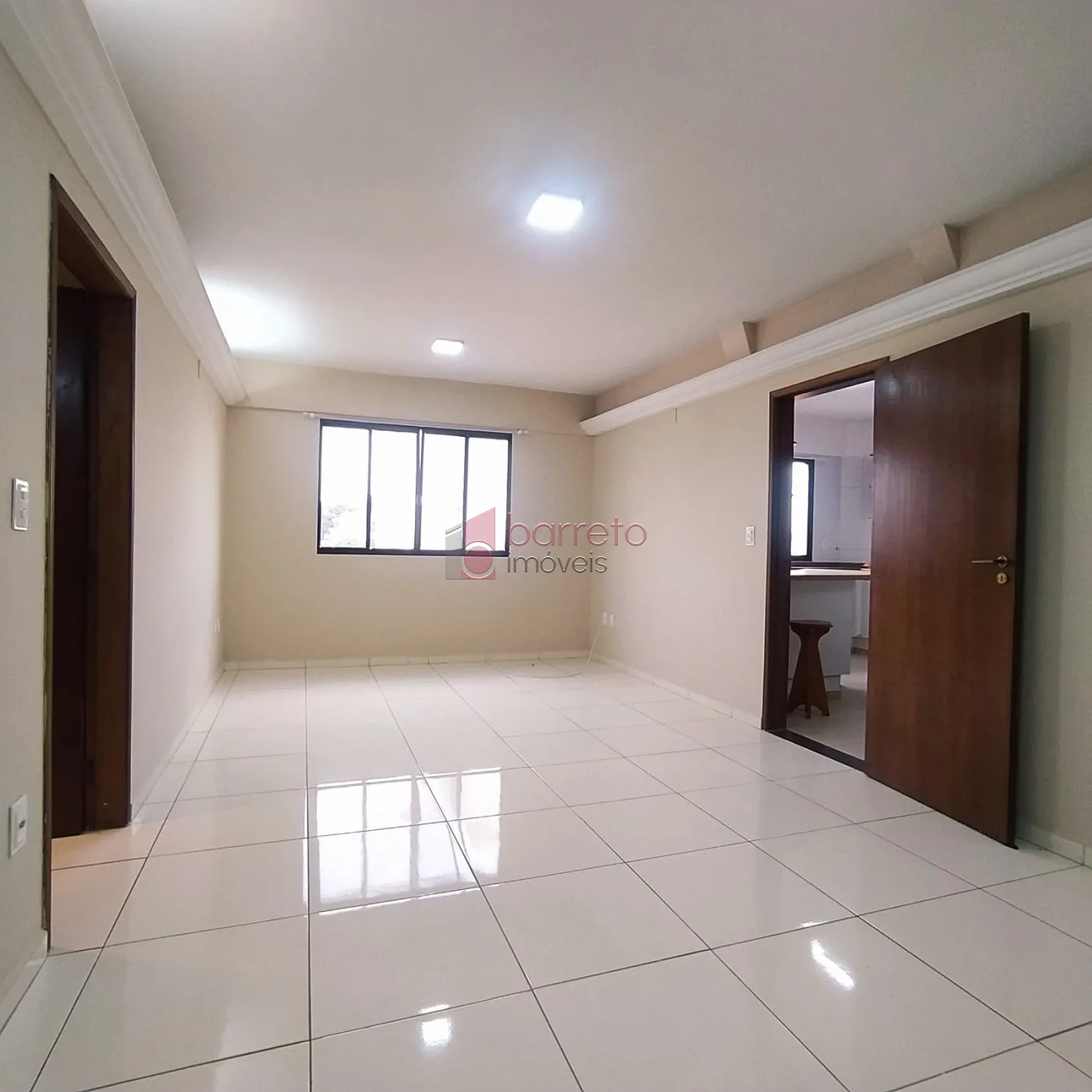 Comprar Apartamento / Padrão em Jundiaí R$ 450.000,00 - Foto 1