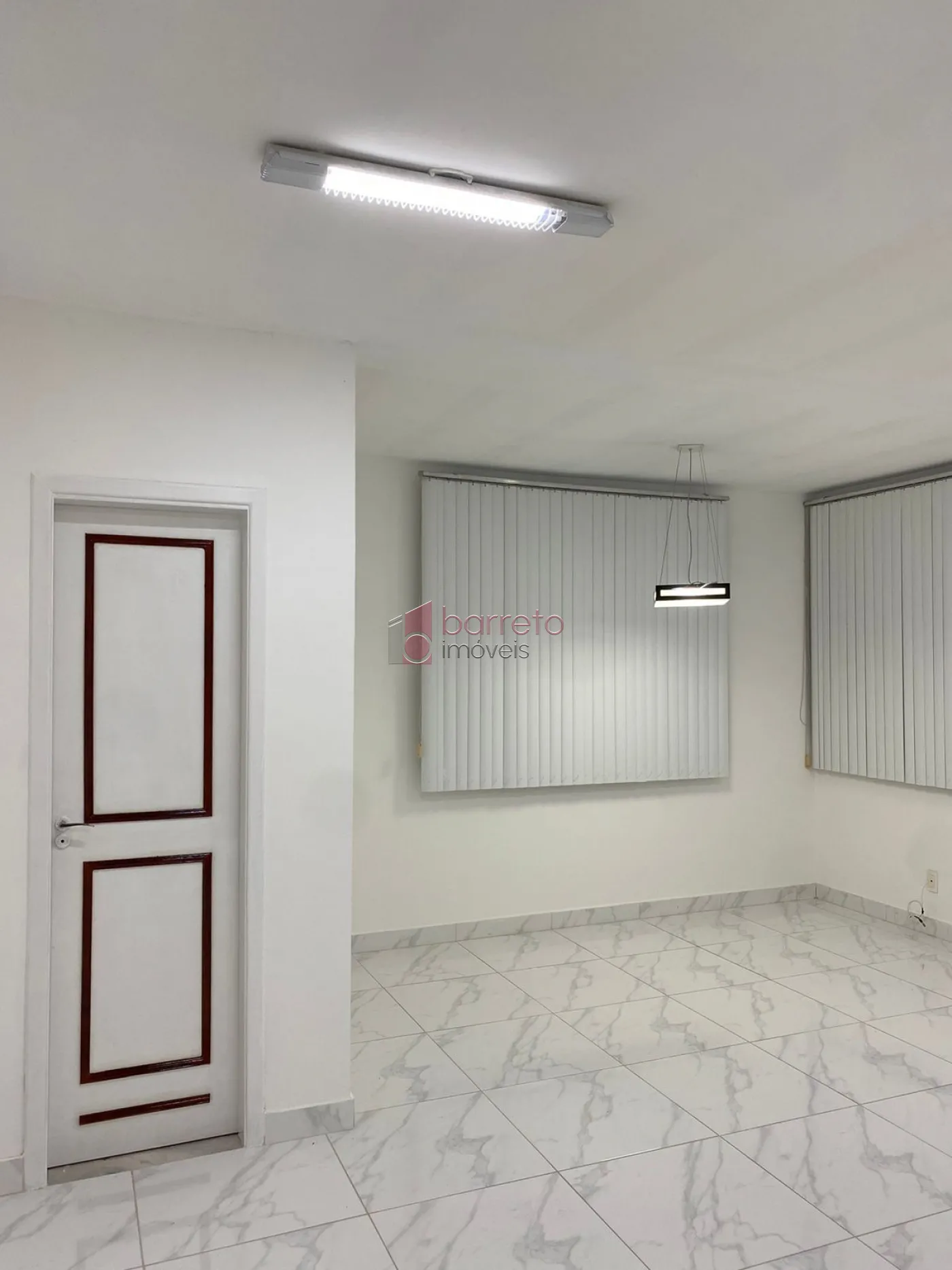 Alugar Comercial / Sala em Condomínio em Jundiaí R$ 1.750,00 - Foto 3