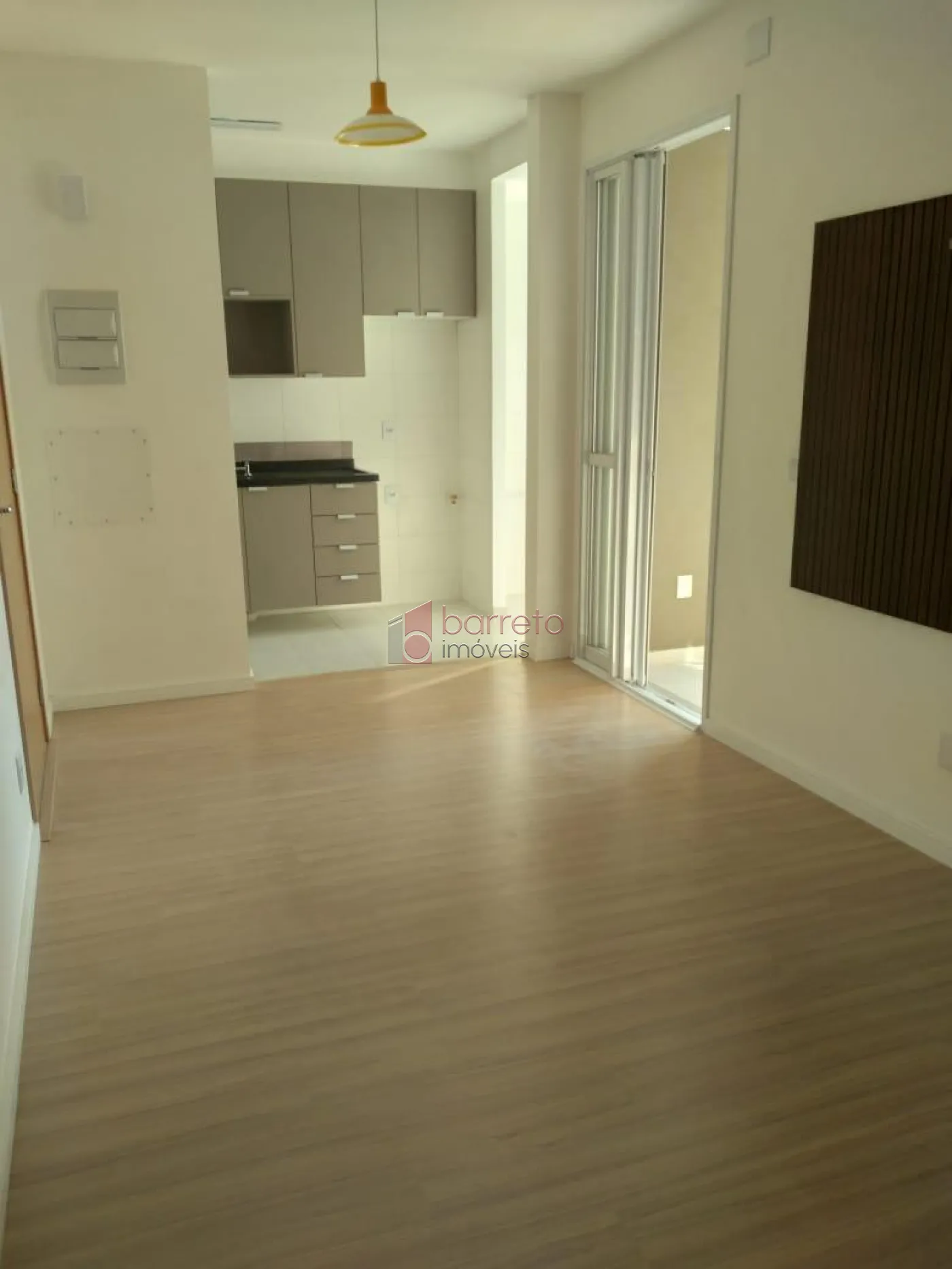 Alugar Apartamento / Padrão em Jundiaí R$ 2.400,00 - Foto 1