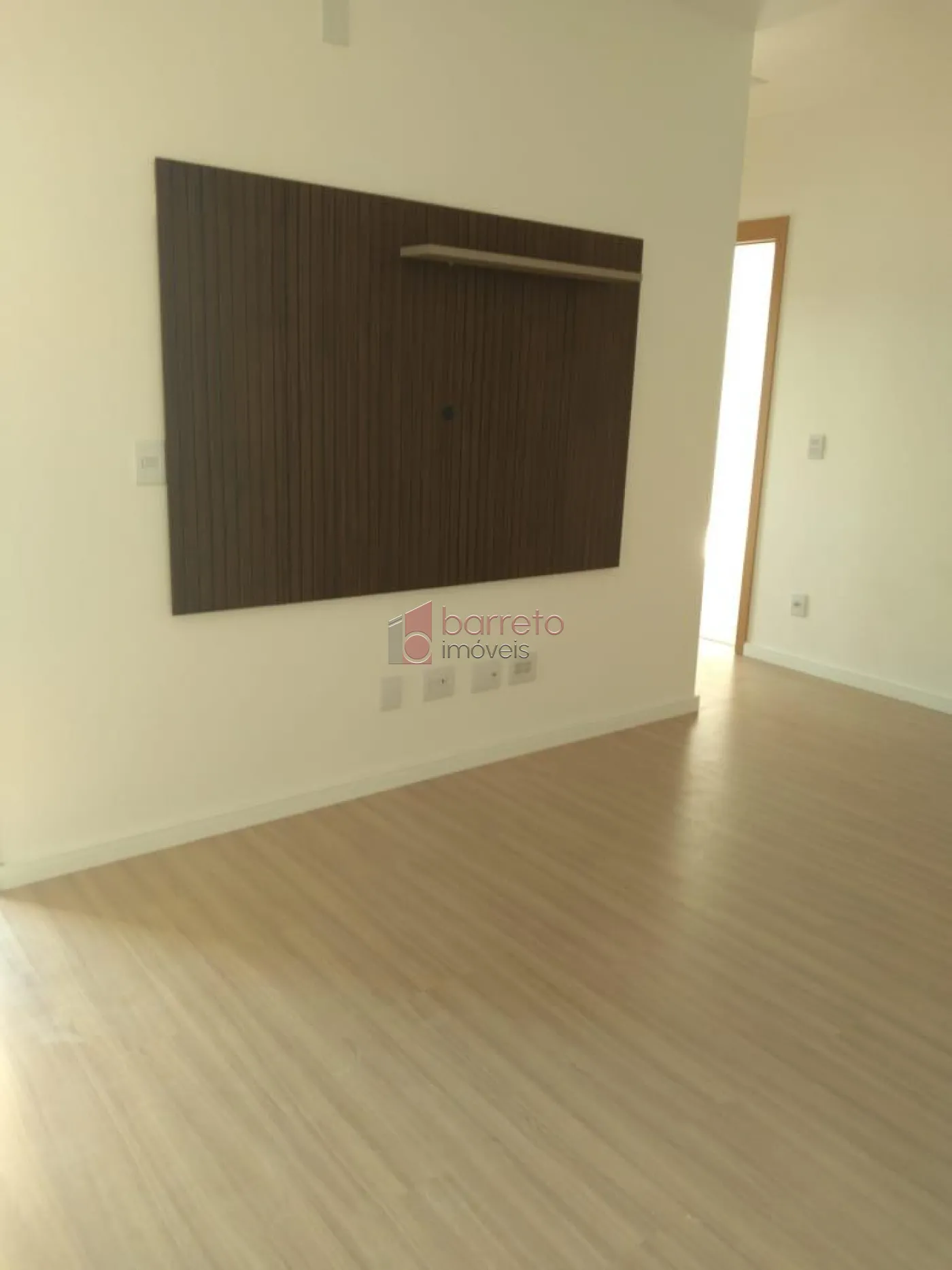 Alugar Apartamento / Padrão em Jundiaí R$ 2.400,00 - Foto 2