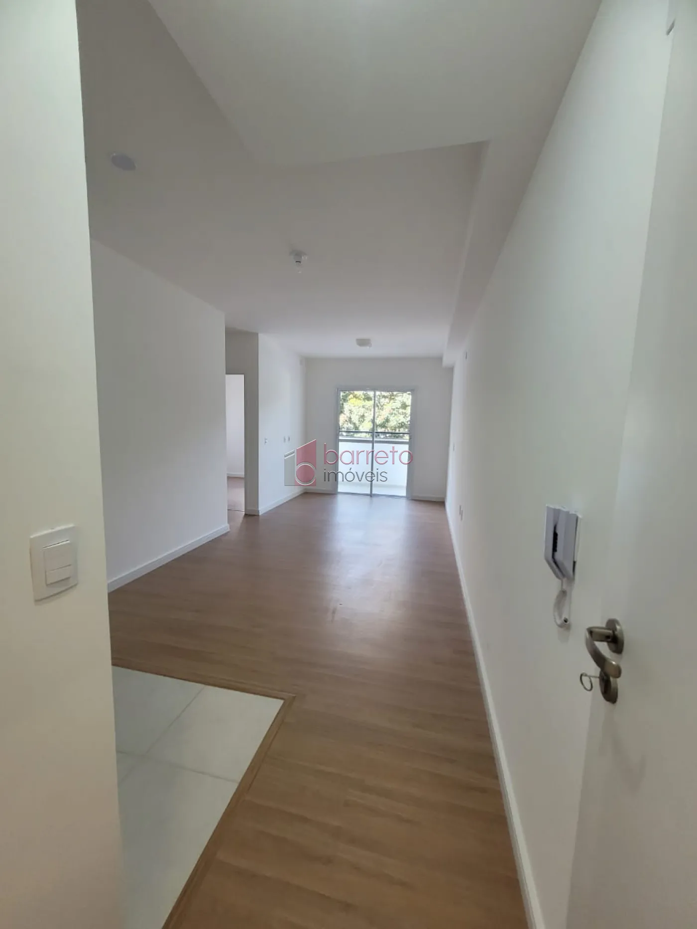 Alugar Apartamento / Padrão em Jundiaí R$ 2.600,00 - Foto 1