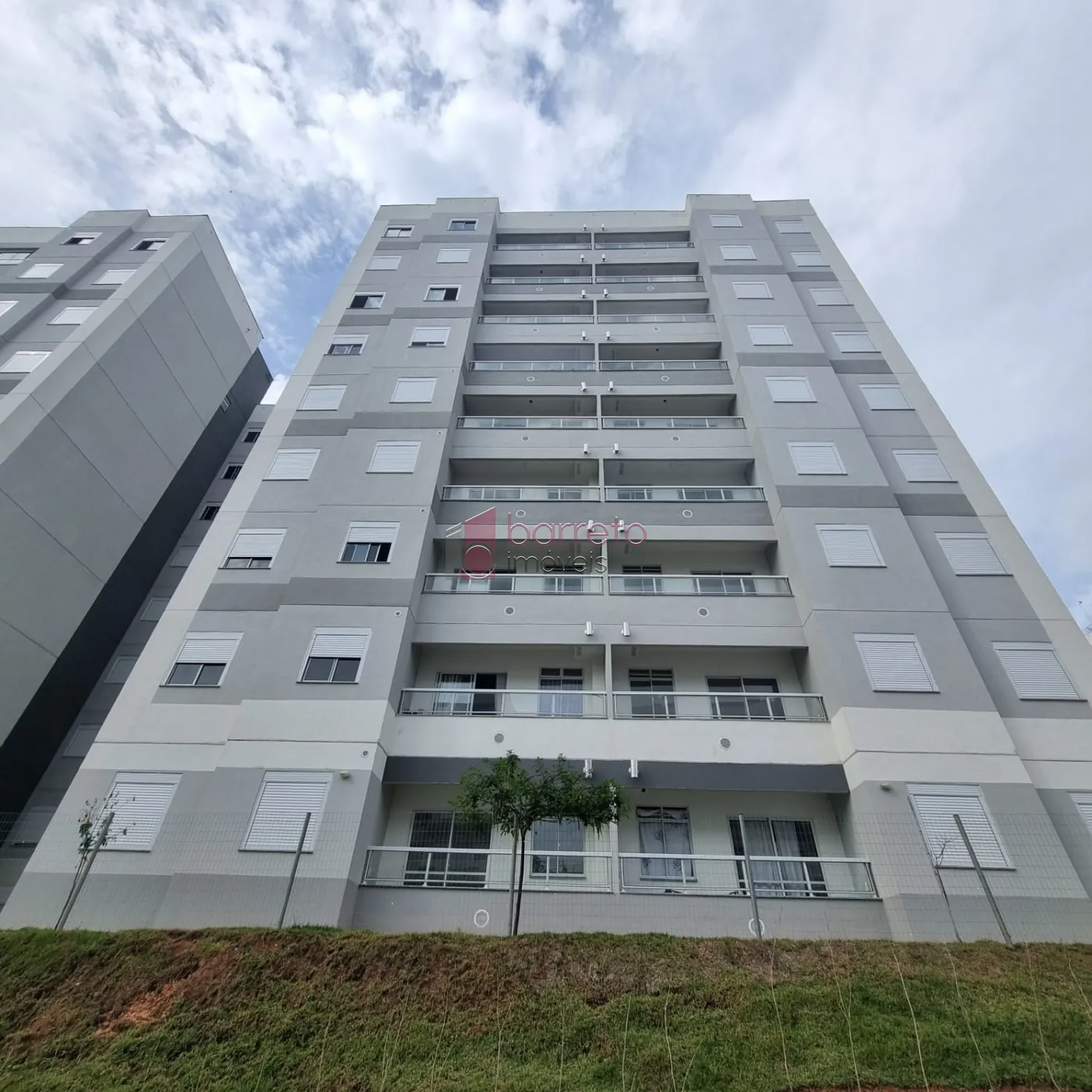 Comprar Apartamento / Padrão em Jundiaí R$ 420.000,00 - Foto 1