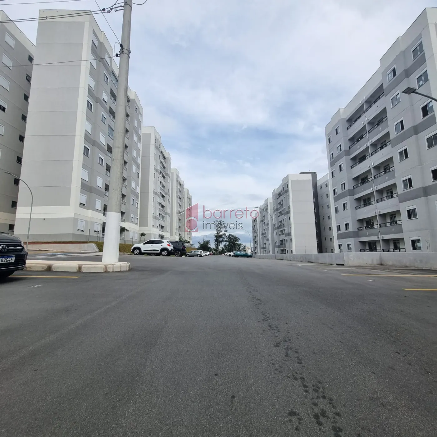 Comprar Apartamento / Padrão em Jundiaí R$ 420.000,00 - Foto 2